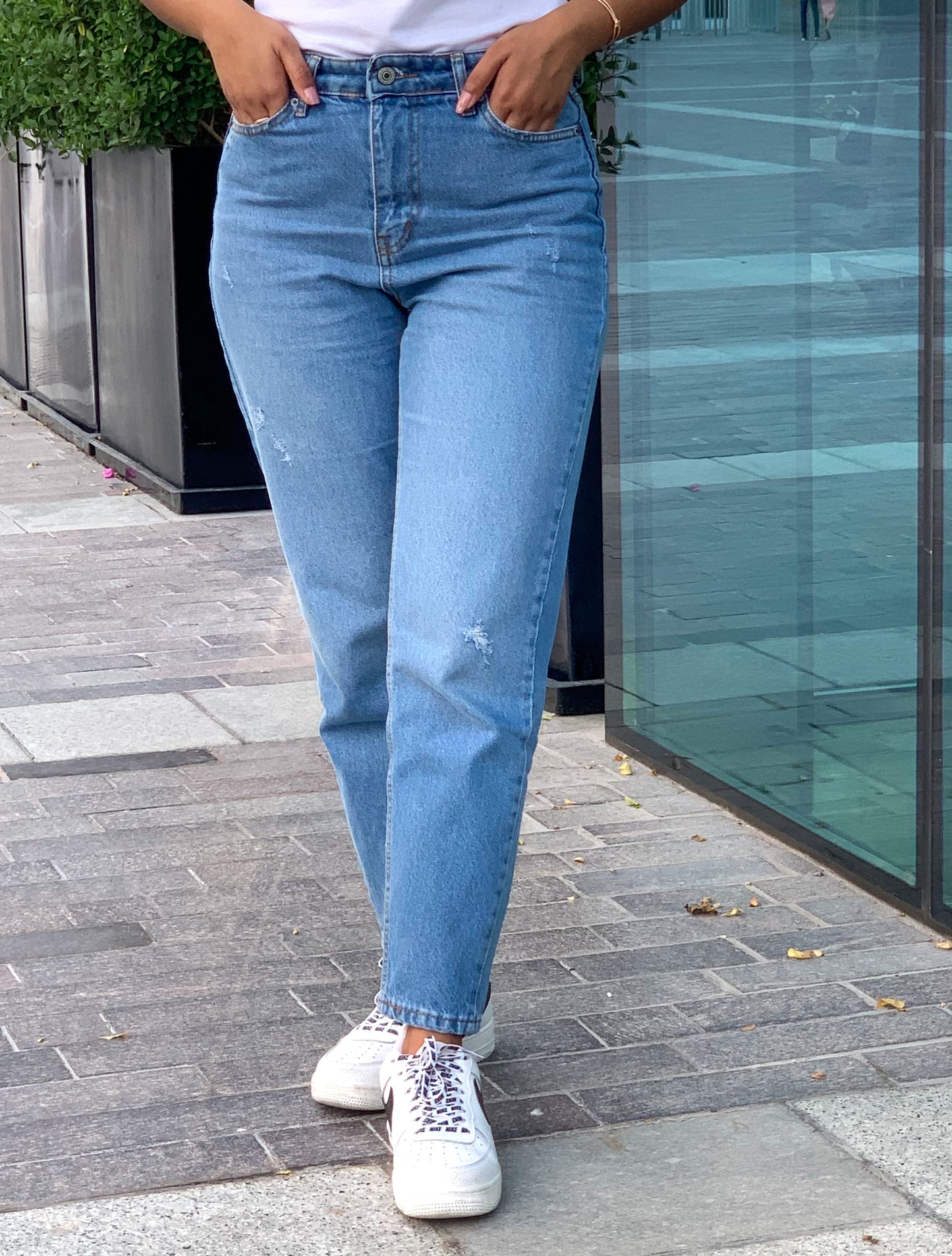 High-rise Mom Jeans