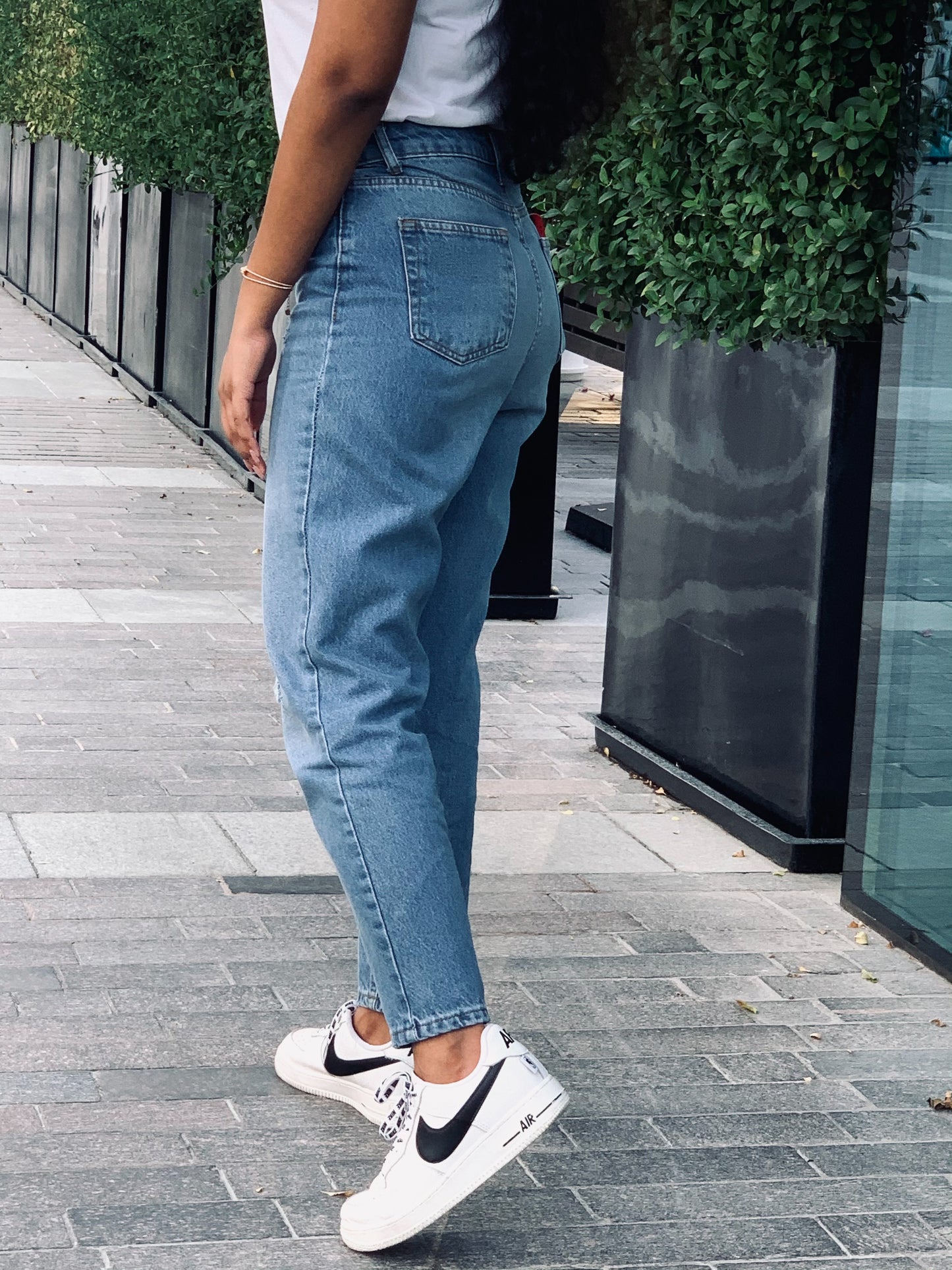 High-rise Mom Jeans